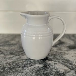 Le Creuset 7 liter pitcher